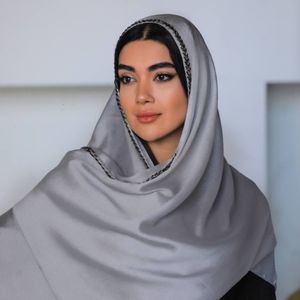 خرید آنلاین شال کریستال دور منجوق کد 1092