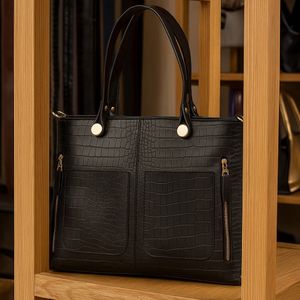 کیف چرم طبیعی زنانه لبخند