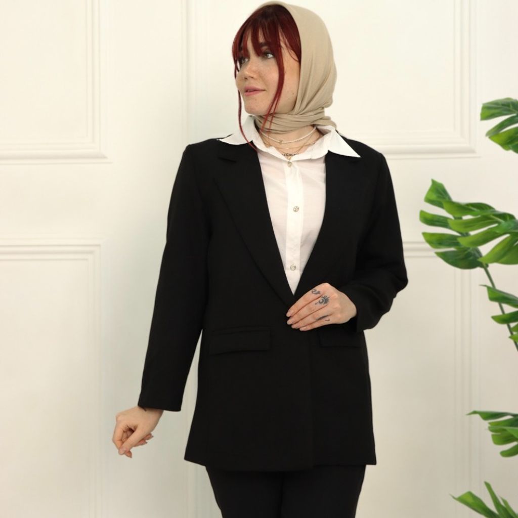 خرید اینترنتی کت زنانه آذین