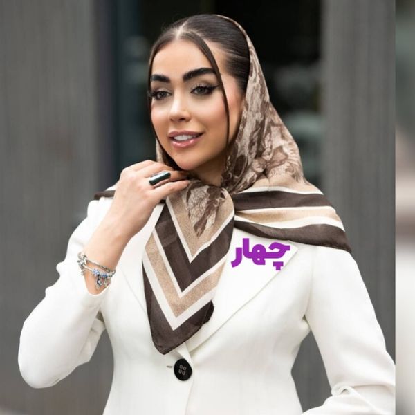 روسری نخی دور دوخت