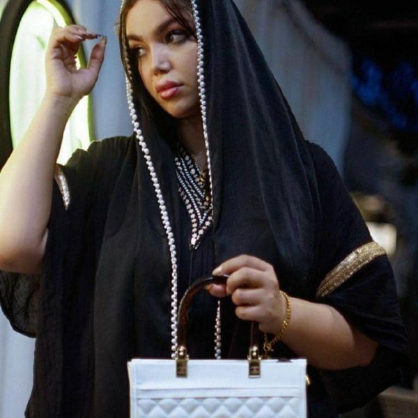 شال کوپرا دور مروارید