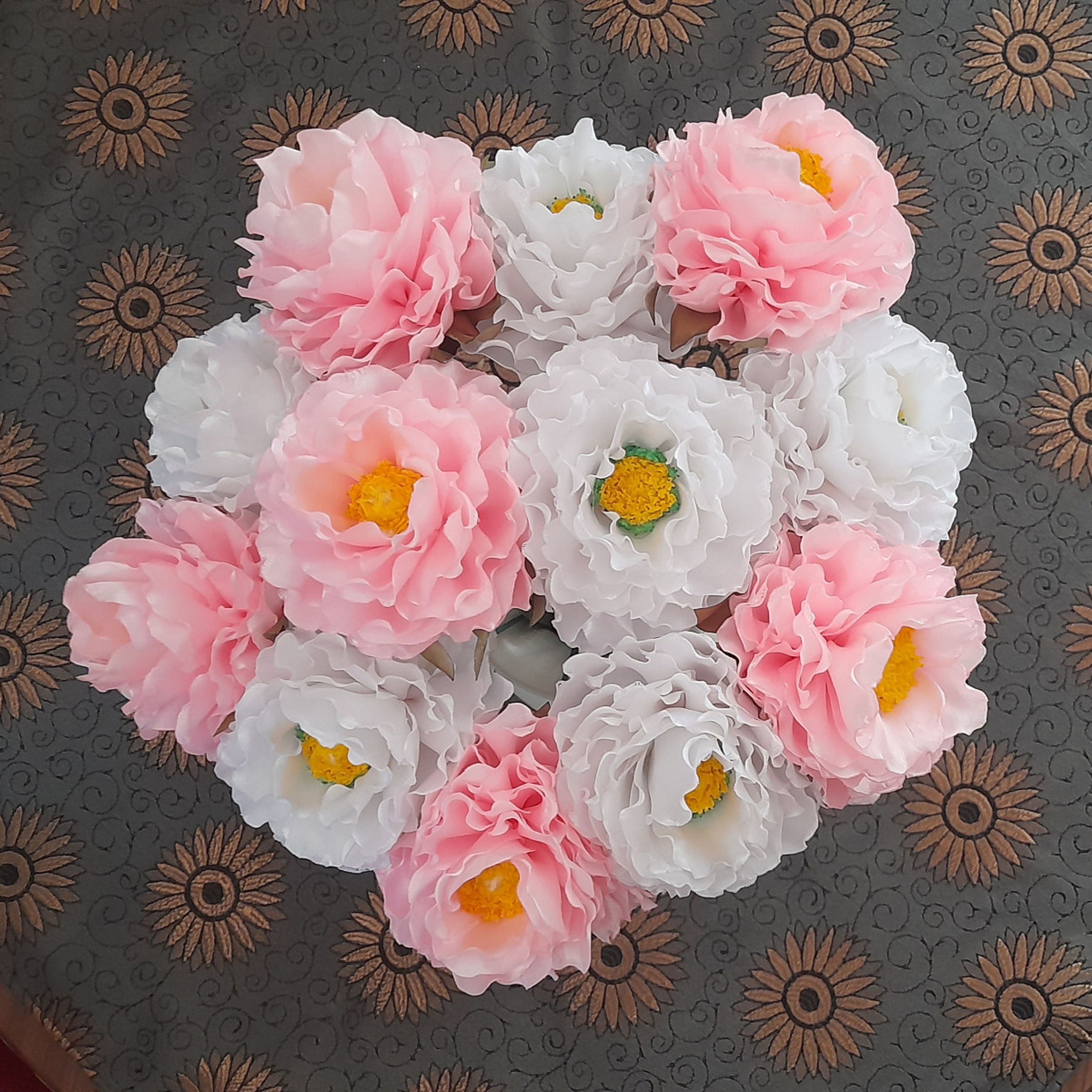 مشخصات گل مصنوعی مدل پیونی 6 عددی