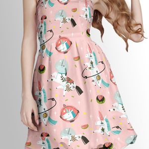 خرید آنلاین پارچه لباسی طرح دار پارچه الف مدل کرپ بوگاتی طرح اسب تک شاخ  کد4011543