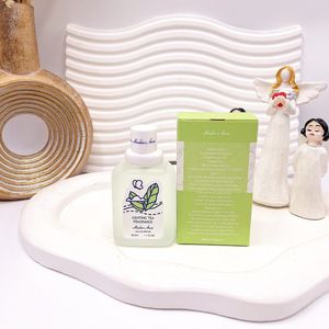فروش اینترنتی عطر بیکینی رایحه برگ درخت چای سبز حجم 50 میل برند میدن آنا