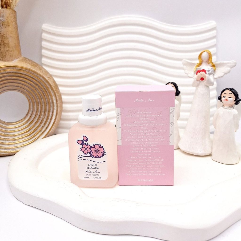 خرید انلاین عطر بیکینی رایحه شکوفه گیلاس حجم 50 میل برند میدن آنا