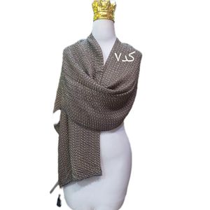 فروش اینترنتی شال پلیسه ای طرح دار کد 656