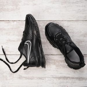 خرید انلاین کفش ورزشی نایک مدل Arona ( در چند رنگبندی )