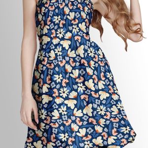 فروش اینترنتی پارچه لباسی طرح دار پارچه الف مدل کرپ بوگاتی طرح گلدار کد 4011574
