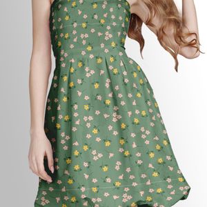 قیمت پارچه لباسی طرح دار پارچه الف مدل کرپ بوگاتی طرح گلدار کد 4011599