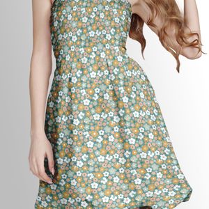 خرید اینترنتی پارچه لباسی طرح دار پارچه الف مدل کرپ بوگاتی طرح گلدار کد 4011603
