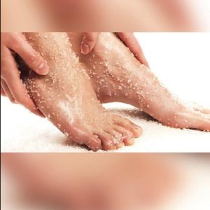 خرید اینترنتی نمک بدن هلو بیوآکوا
