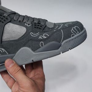 فروش اینترنتی کتونی نایک جردن 4 کاز Nike jordan 4 kaws