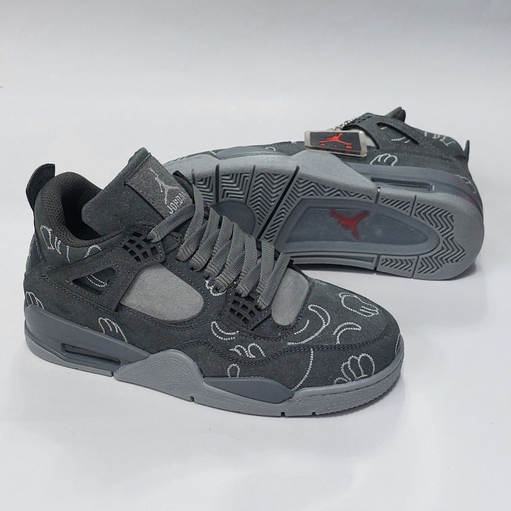 فروش اینترنتی کتونی نایک جردن 4 کاز Nike jordan 4 kaws