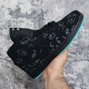 خرید اینترنتی کتونی نایک جردن 1 کاز Nike jordan kaws