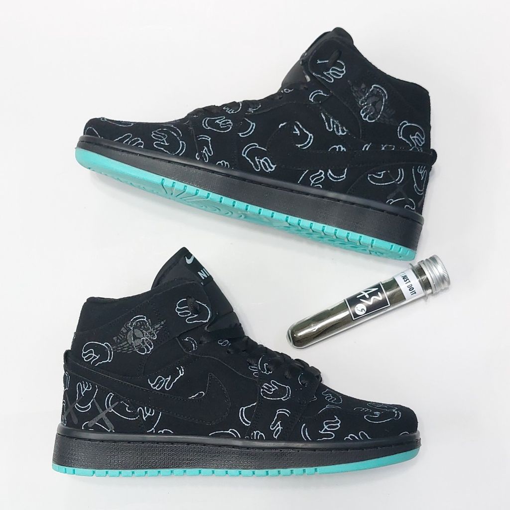 قیمت کتونی نایک جردن 1 کاز Nike jordan kaws