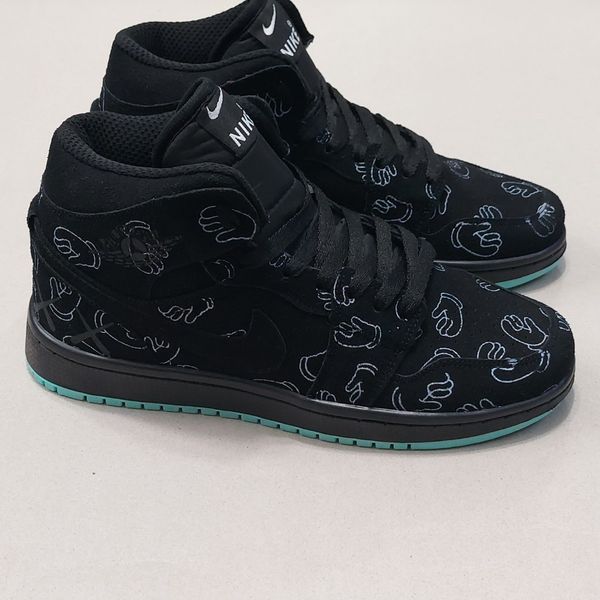 کتونی نایک جردن 1 کاز Nike jordan kaws