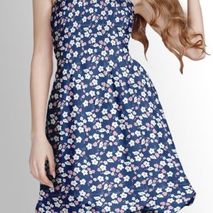 خرید اینترنتی پارچه لباسی طرح دار پارچه الف مدل کرپ بوگاتی طرح گلدار کد 4011612