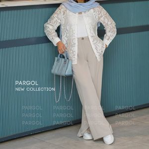مشخصات شلوار زنانه کرپ آنیا