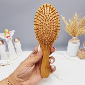 خرید آنلاین برس مو چوبی مدل دایره ای کف کرم