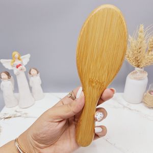 مشخصات برس مو چوبی مدل دایره ای کف کرم