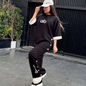 مشخصات ست تیشرت شلوار زنانه طرح alo