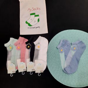 مشخصات جوراب مچی زنانه رو شیشه ای طرح بابونه