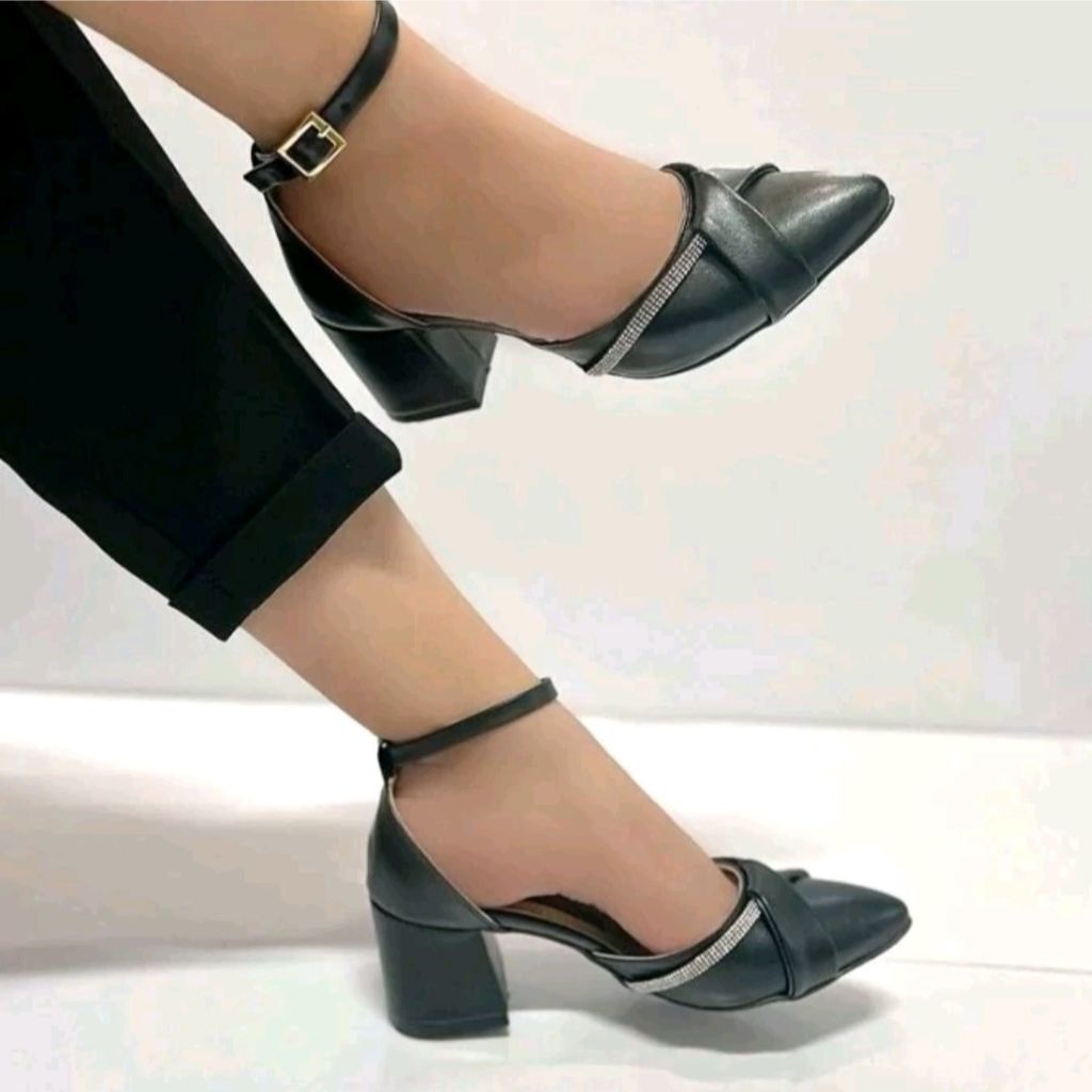 خرید اینترنتی کفشهای مجلسی زنانه دخترانه شیک پاخورعالی نگین ثابت ترندسال