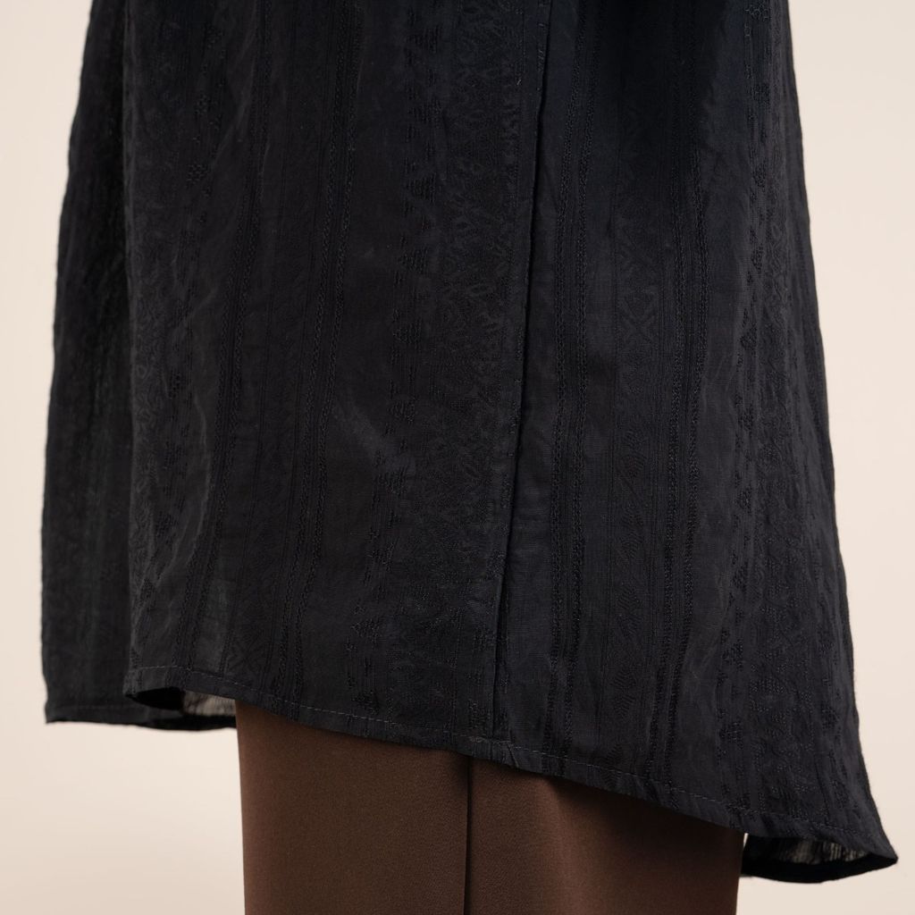 خرید آنلاین شومیز مشکی آتوسا