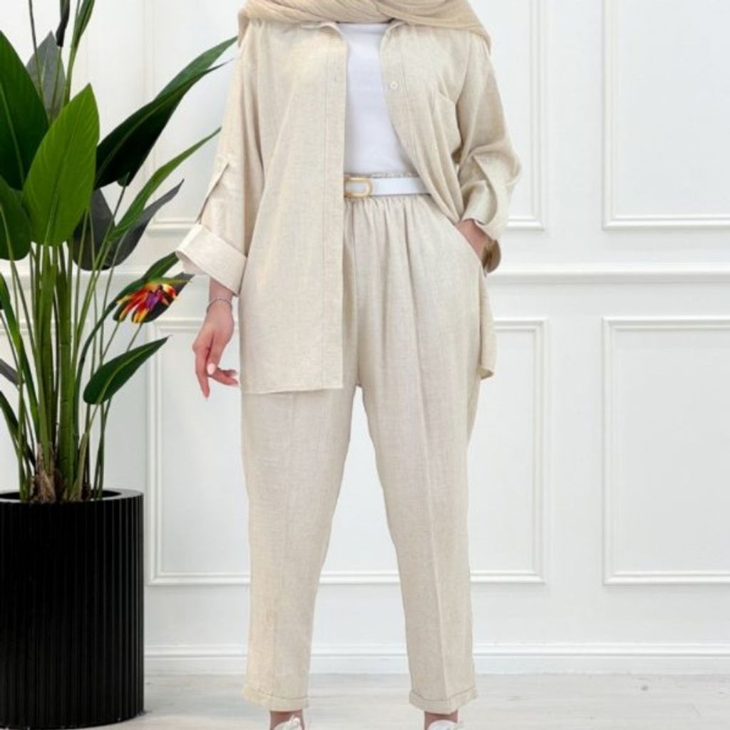 مشخصات مانتو شلوار آوینا