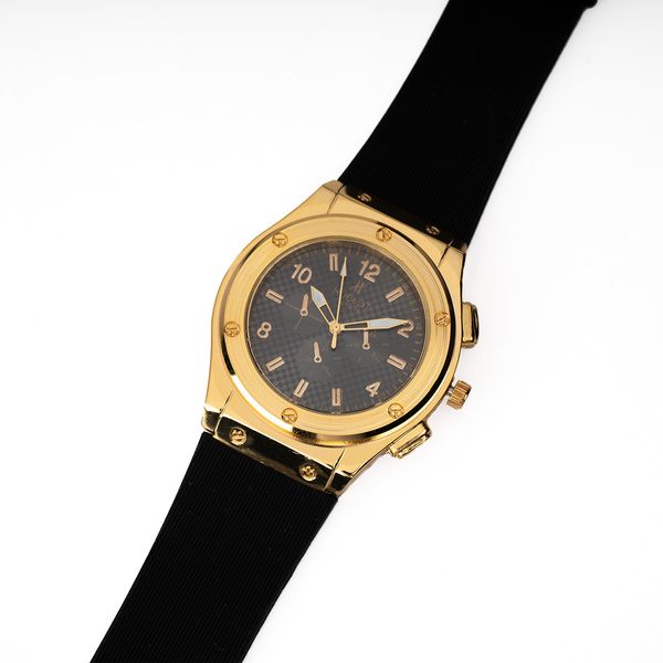 ساعت مچی Hublot مدل C70 ( در 3 رنگ بندی )