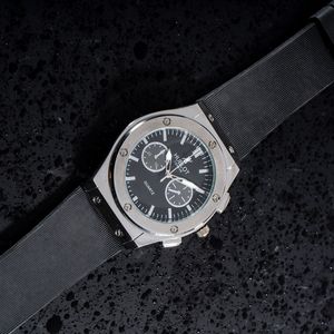 مشخصات ساعت مچی Hublot مدل C70 ( در 3 رنگ بندی )