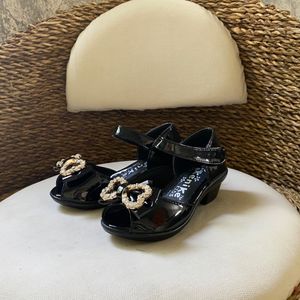خرید اینترنتی کفش مجلسی بچگانه دخترانه ورنی