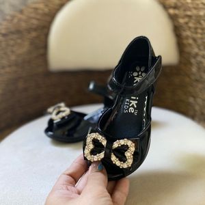 خرید اینترنتی کفش مجلسی بچگانه دخترانه ورنی