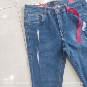 خرید آنلاین شلوار لی جذب زاپدار قد 85 برند برشکا