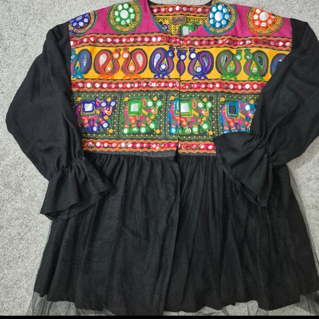 قیمت مانتو عروسکی سوزندوزی هندی🤷‍♀️