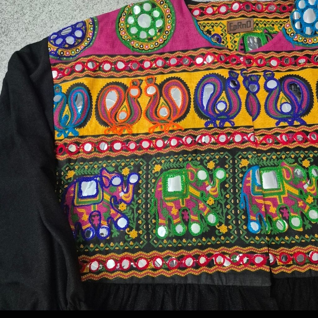 خرید اینترنتی مانتو عروسکی سوزندوزی هندی🤷‍♀️