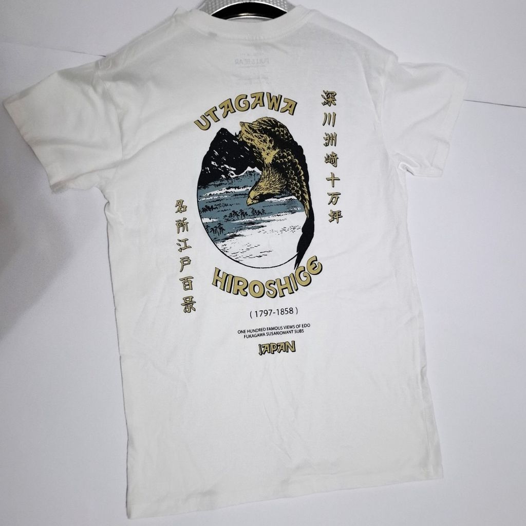 خرید اینترنتی تیشرت  pull and bear اصل