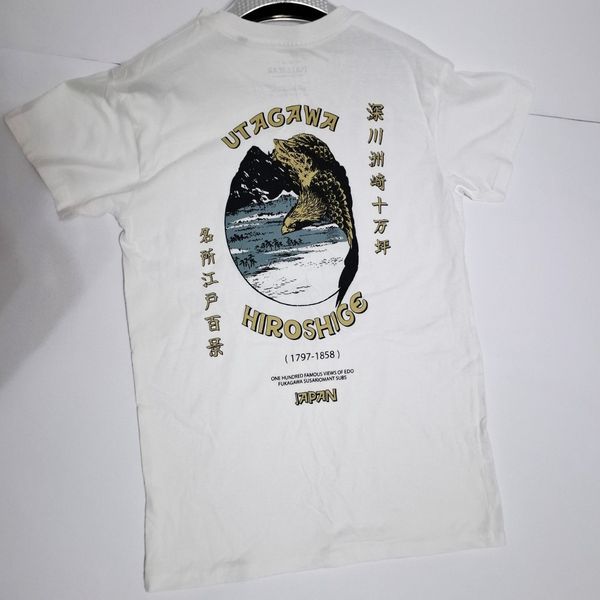 تیشرت  pull and bear اصل