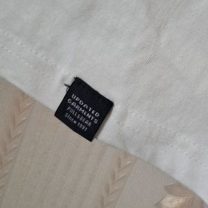 خرید انلاین تیشرت  pull and bear اصل