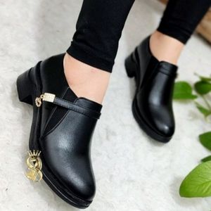 فروش اینترنتی کفش زنانه دانشجویی اداری طبی زیره پیو نرم راحت سبک پاخور عالی