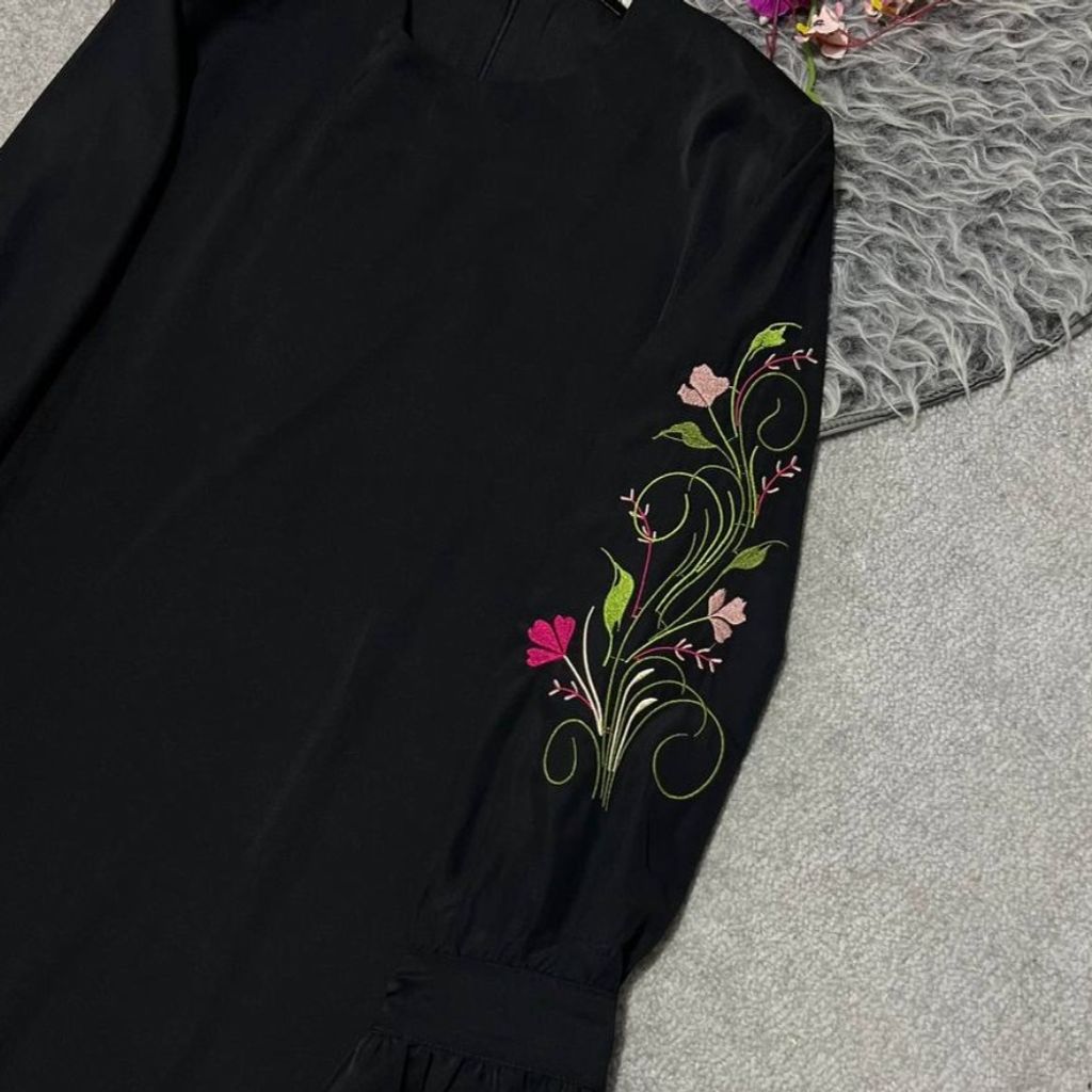 فروش اینترنتی پیراهن گلدوزی شده