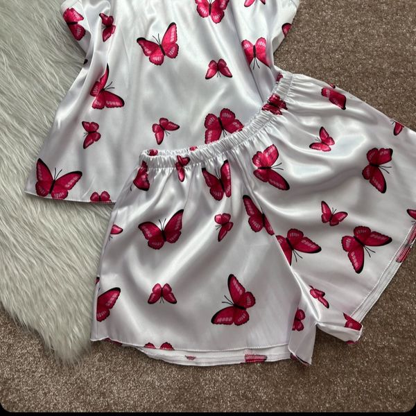 ست تاپ و شلوارک ساتن پروانه ای
