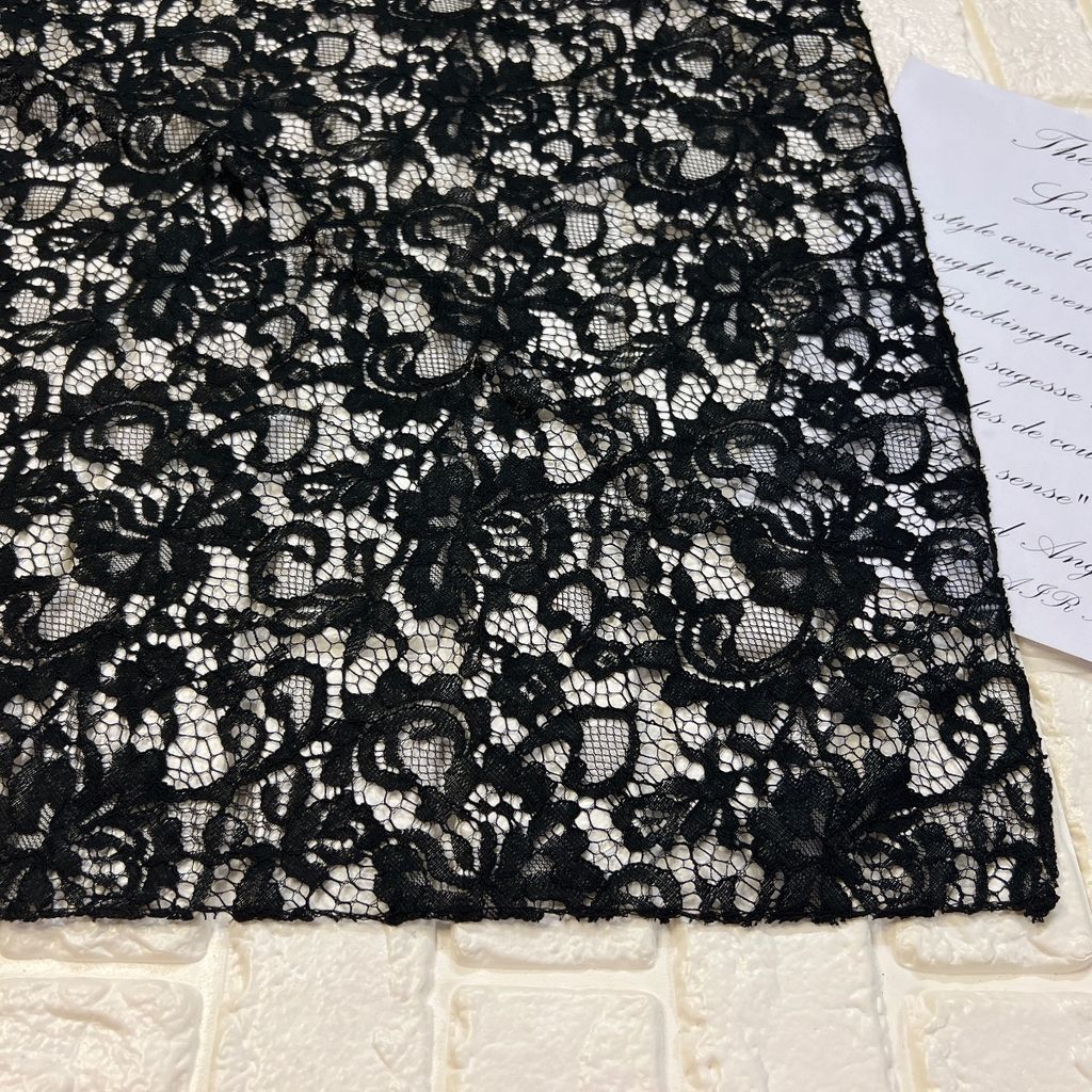 فروش اینترنتی روسری مشکی گیپور مجلسی مزونی سه گوش وارداتی
