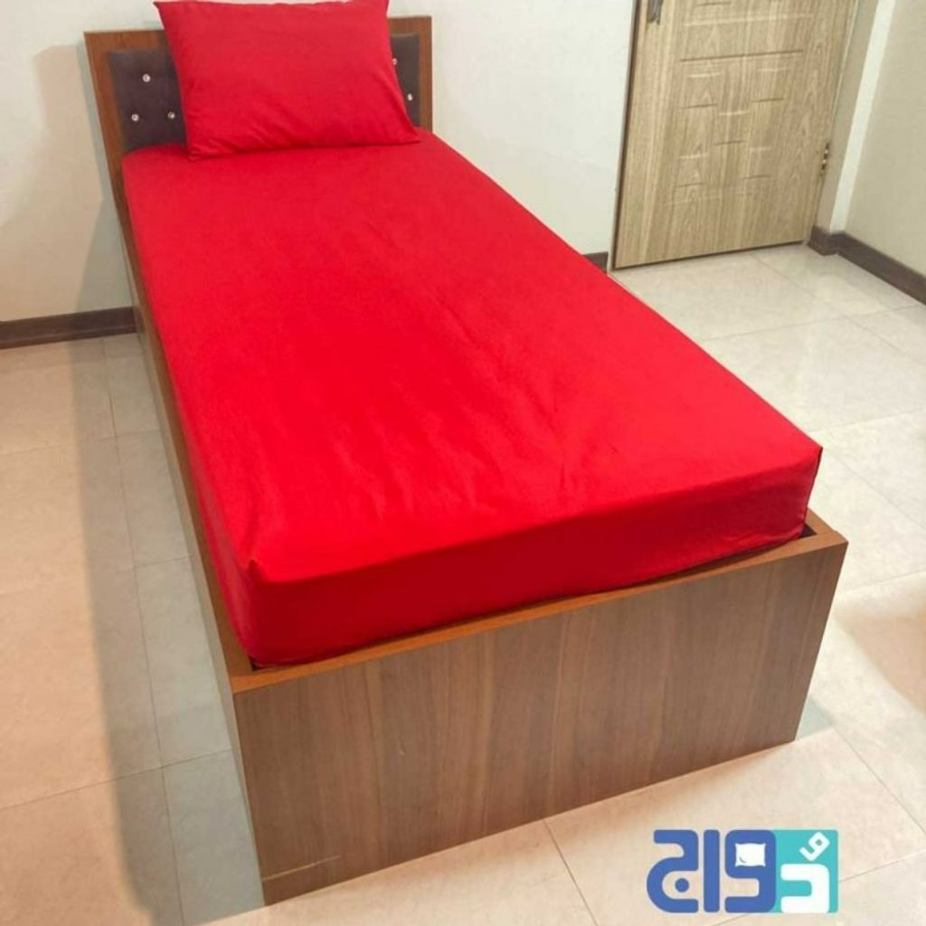 قیمت ارزان روتختی کشدار 1.5 نفره ساده تک رنگ (قرمز)