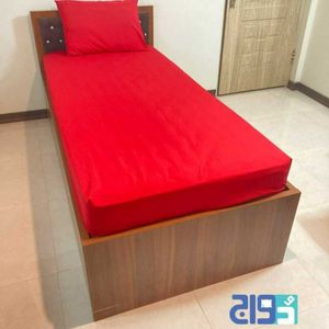 قیمت ارزان روتختی کشدار 1.5 نفره ساده تک رنگ (قرمز)