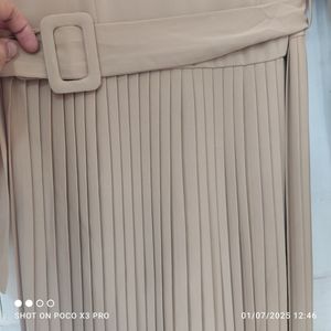 فروش اینترنتی پیراهن دامن پلیسه مجلسی