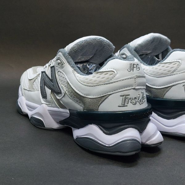 کتونی نیوبالانس 9060 سفید طوسی با کیفیت بالا new balance