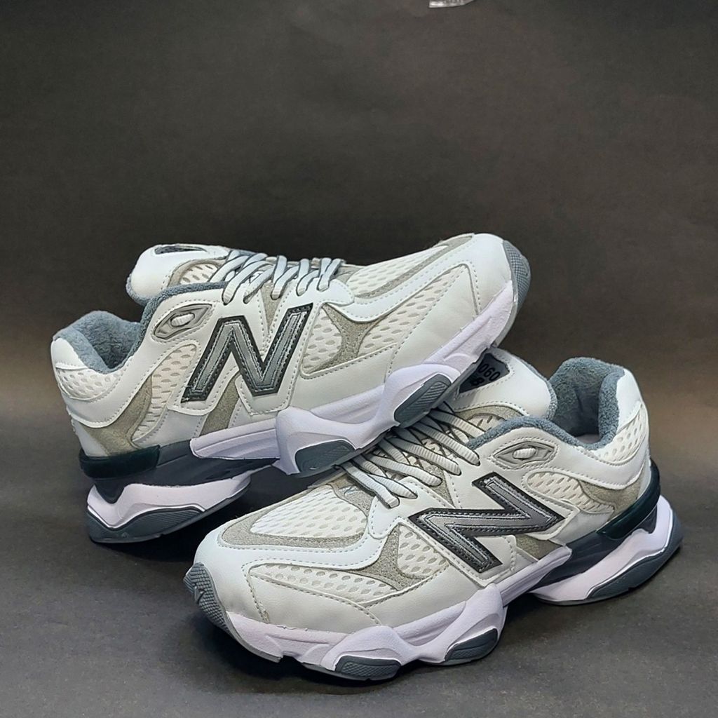 خرید انلاین کتونی نیوبالانس 9060 سفید طوسی با کیفیت بالا new balance