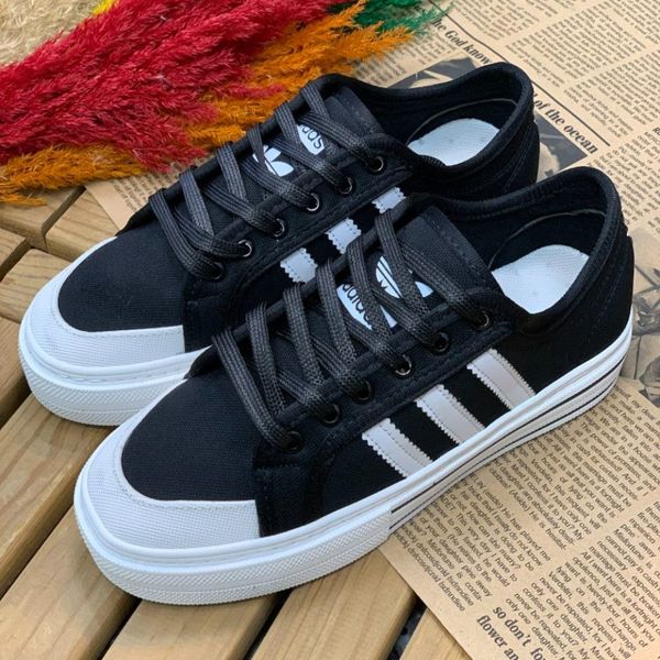 ونس آدیداس میتار هانا