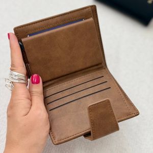 خرید اینترنتی کیف پول وجاکارتی وارداتی مردانه رافی هانا